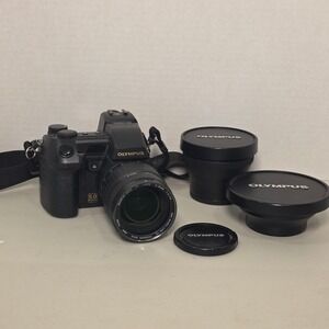 Olympus Camedia E-20N 5.0MP Digital Camera Two Lenses TCON-14B WCON-08B
